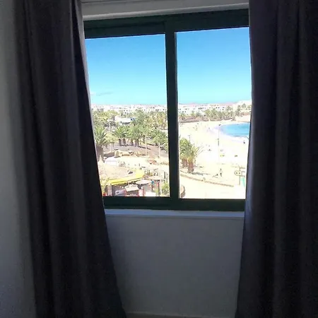 Apartment Harmony & Ocean Waves