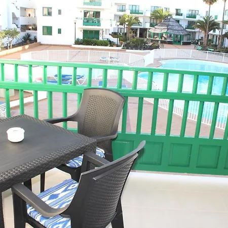 Central Apartment Ocean Breeze *