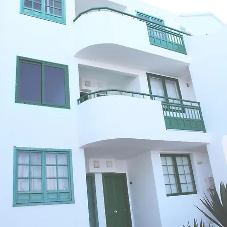 Central Apartment Ocean Breeze *