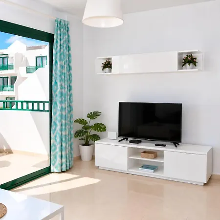 Central Apartment Ocean Breeze * Costa Teguise